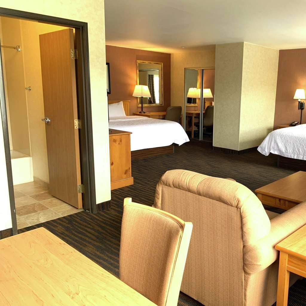 Hampton Inn & Suites Стімбоут-Спрінгс Номер фото
