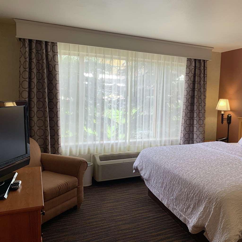 Hampton Inn & Suites Стімбоут-Спрінгс Номер фото