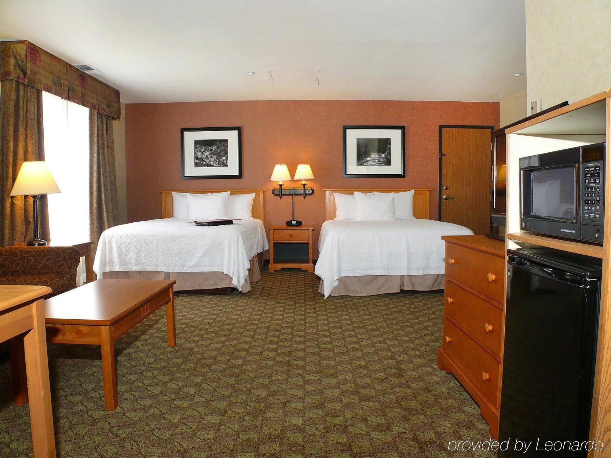 Hampton Inn & Suites Стімбоут-Спрінгс Номер фото